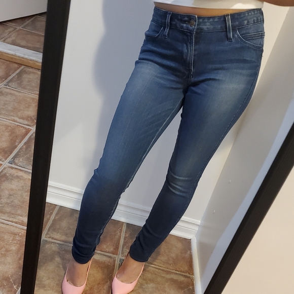 Guess.Jeans🔻. - Picture 3 of 5